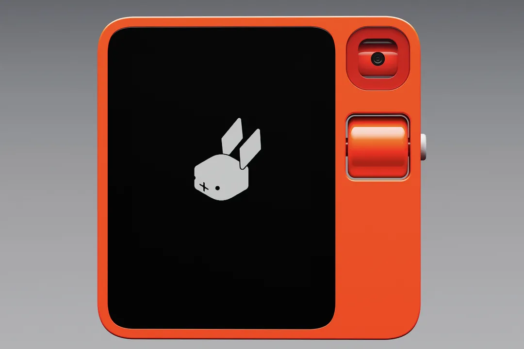 根据你的命令控制你手机上的应用:Rabbit R1 AI伴侣(图1) rabbit_r1_front.webp